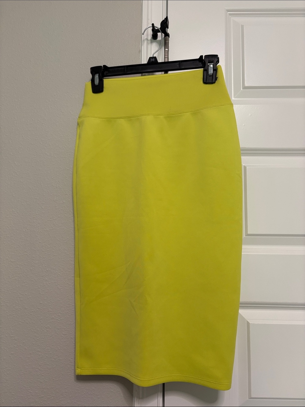 High-Waist Lemon Pencil Skirt